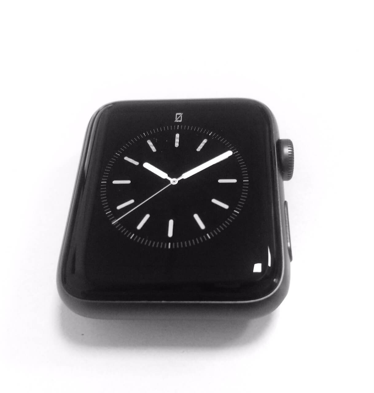 Apple Watch 2 с новым стеклом Замена стекла Apple Watch 2