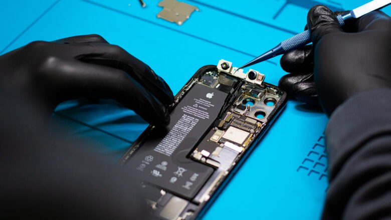Шлейф Face ID iPhone 11 Pro — діагностика та відновлення Face ID у iFix