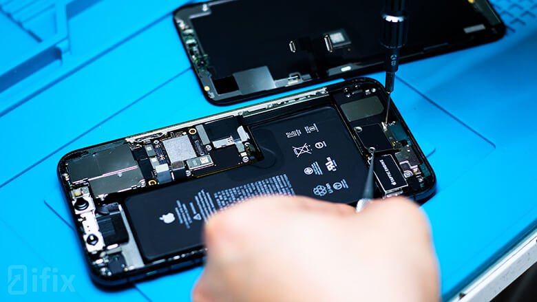 Ремонт iPhone 11 Pro Max у Києві Ремонт iPhone 11 Pro Max у сервісному центрі iFix Київ