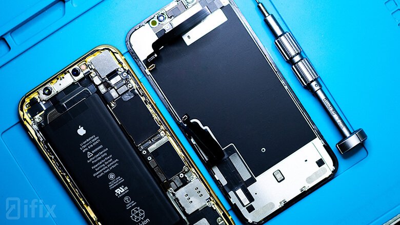 Заміна скла або дисплея iPhone XR у iFix Заміна скла або дисплея iPhone XR у Києві — відновлення Liquid Retina екрана в iFix