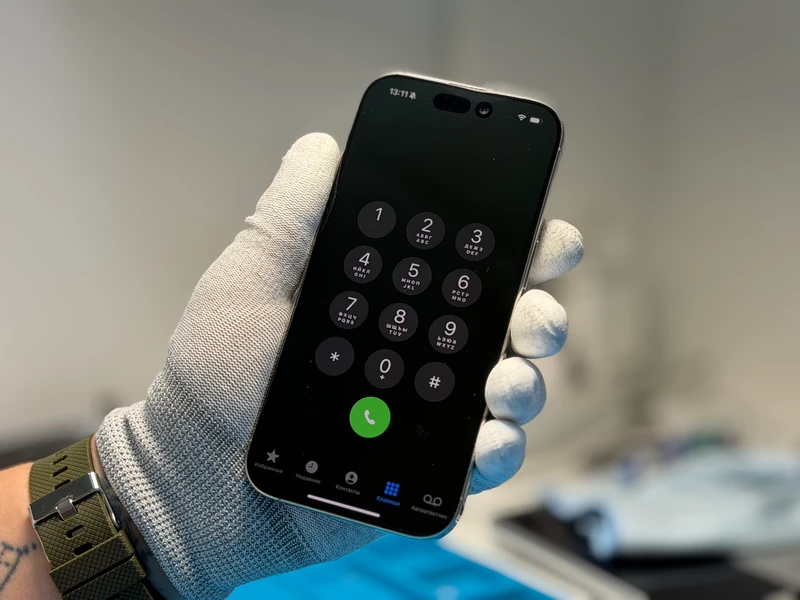 Перевірка дисплея iPhone 16 Pro після діагностики Перевірка дисплея та сенсора iPhone 16 Pro перед заміною екрана