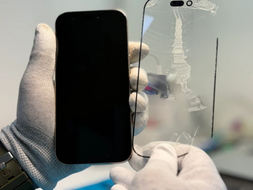 Заміна скла iPhone 16 Pro в iFix Заміна скла iPhone 16 Pro у сервісному центрі iFix